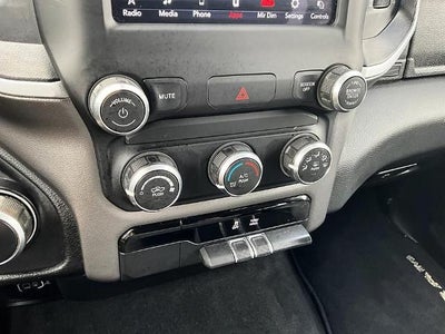 2020 RAM 1500 Big Horn 4x4 Quad Cab 6'4" Box
