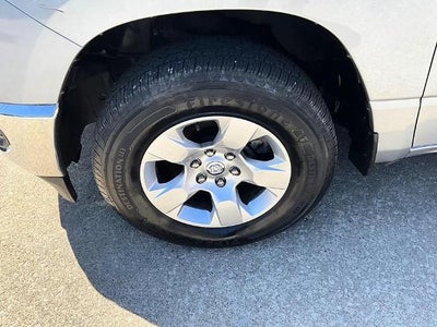 2020 RAM 1500 Big Horn 4x4 Quad Cab 6'4" Box