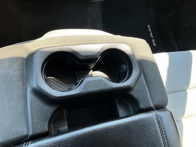 2020 RAM 1500 Big Horn 4x4 Quad Cab 6'4" Box