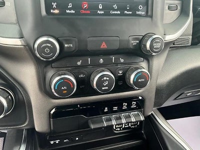 2019 RAM 1500 Big Horn/Lone Star 4x4 Crew Cab 5'7" Box