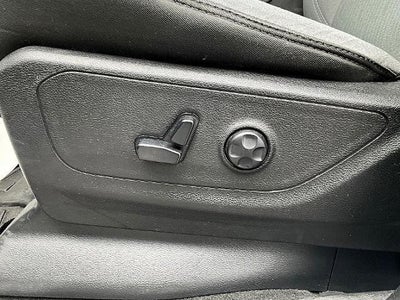 2020 RAM 1500 Big Horn 4x4 Crew Cab 5'7" Box