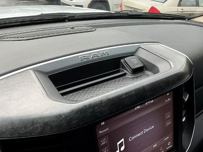 2020 RAM 1500 Big Horn 4x4 Crew Cab 5'7" Box