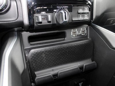 2023 RAM 1500 Big Horn 4x4 Crew Cab 5'7" Box