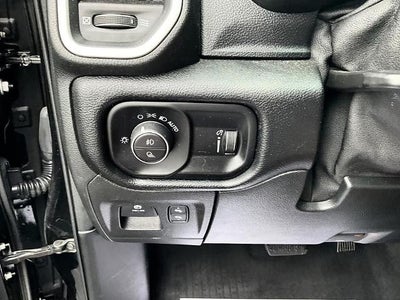 2020 RAM 1500 Big Horn 4x4 Crew Cab 5'7" Box