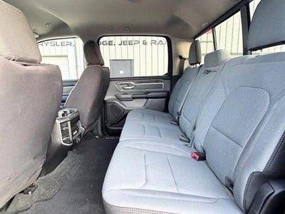 2020 RAM 1500 Big Horn 4x4 Crew Cab 5'7" Box