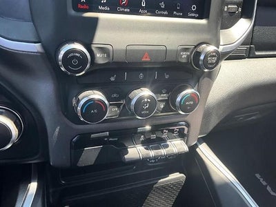2020 RAM 1500 Big Horn 4x4 Crew Cab 5'7" Box