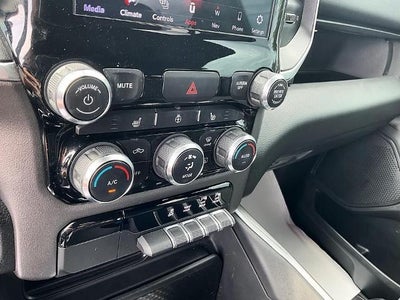 2021 RAM 1500 Big Horn 4x4 Crew Cab 5'7" Box