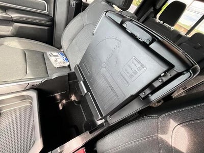 2021 RAM 1500 Big Horn 4x4 Crew Cab 5'7" Box