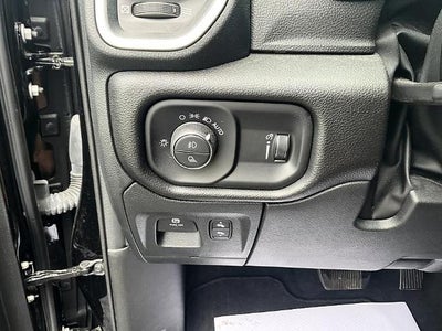 2023 RAM 1500 Big Horn 4x4 Crew Cab 5'7" Box