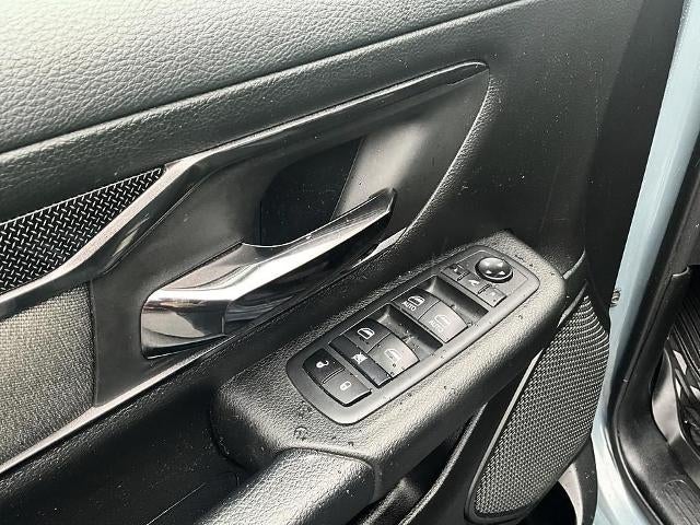 2021 RAM 1500 Big Horn 4x4 Crew Cab 5'7" Box