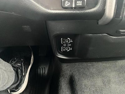 2021 RAM 1500 Big Horn 4x4 Crew Cab 5'7" Box