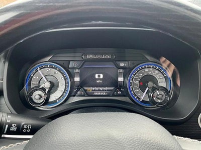 2022 RAM 1500 Limited 4x4 Crew Cab 5'7" Box