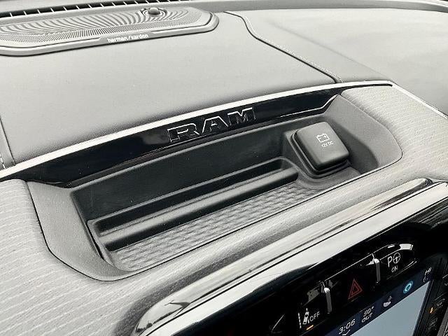 2022 RAM 1500 Limited 4x4 Crew Cab 5'7" Box