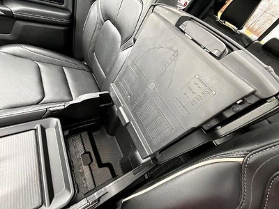 2022 RAM 1500 Limited 4x4 Crew Cab 5'7" Box