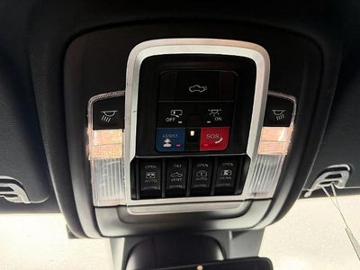 2022 RAM 1500 Laramie 4x4 Crew Cab 5'7" Box