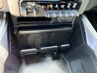 2022 RAM 1500 Laramie 4x4 Crew Cab 5'7" Box