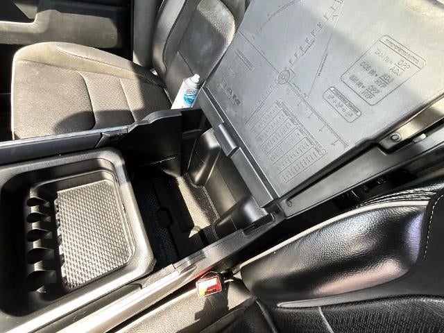 2022 RAM 1500 Laramie 4x4 Crew Cab 5'7" Box