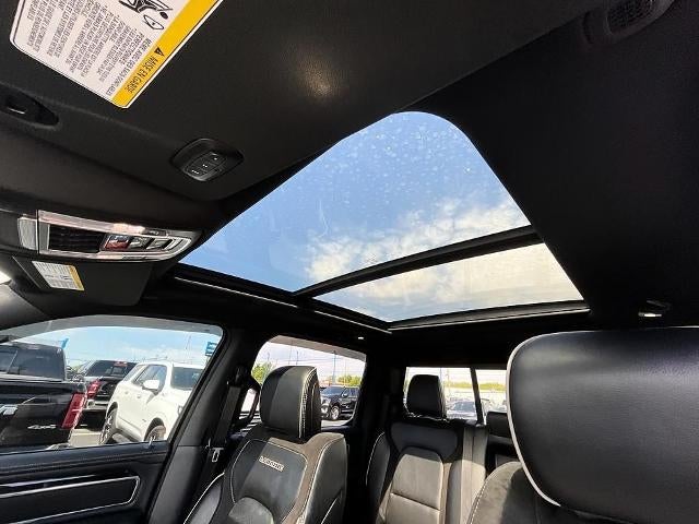 2022 RAM 1500 Laramie 4x4 Crew Cab 5'7" Box
