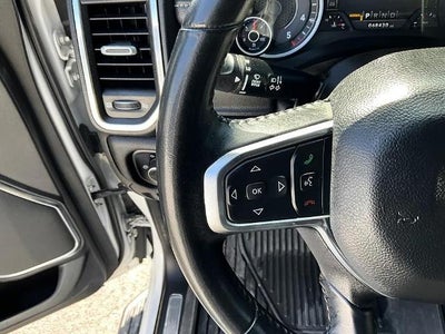 2022 RAM 1500 Laramie 4x4 Crew Cab 5'7" Box