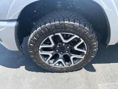 2025 RAM 1500 Laramie 4x4 Crew Cab 5'7" Box