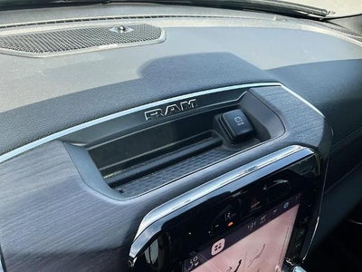 2025 RAM 1500 Laramie 4x4 Crew Cab 5'7" Box
