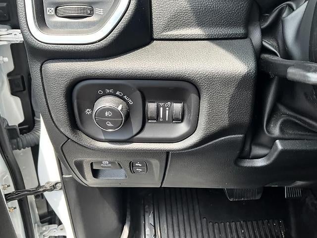 2023 RAM 1500 Laramie 4x4 Crew Cab 5'7" Box