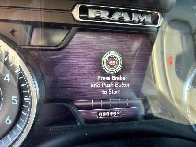 2020 RAM 1500 Laramie 4x4 Crew Cab 5'7" Box