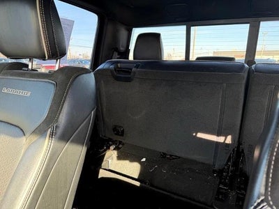 2020 RAM 1500 Laramie 4x4 Crew Cab 5'7" Box