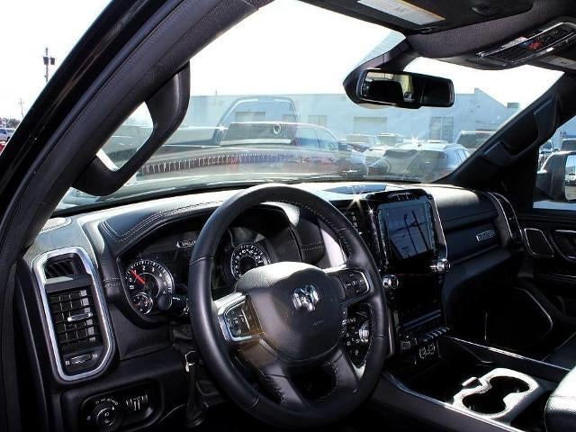 2020 RAM 1500 Laramie 4x4 Crew Cab 5'7" Box