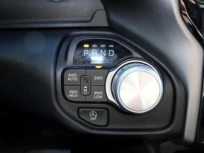 2020 RAM 1500 Laramie 4x4 Crew Cab 5'7" Box