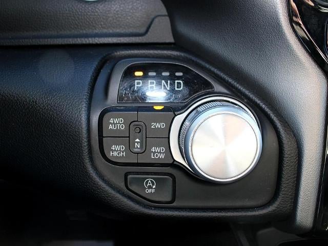 2020 RAM 1500 Laramie 4x4 Crew Cab 5'7" Box