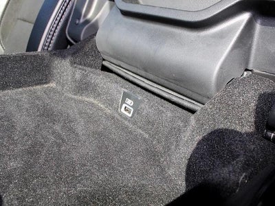 2020 RAM 1500 Laramie 4x4 Crew Cab 5'7" Box