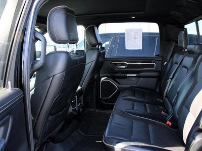2020 RAM 1500 Laramie 4x4 Crew Cab 5'7" Box
