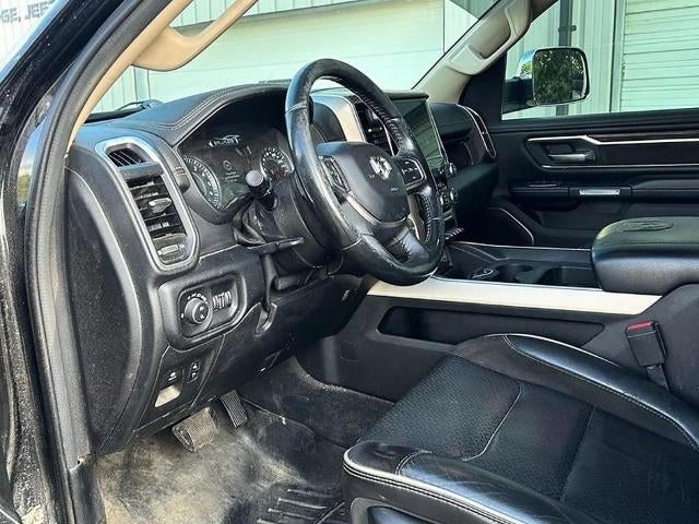 2019 RAM 1500 Laramie 4x4 Crew Cab 5'7" Box