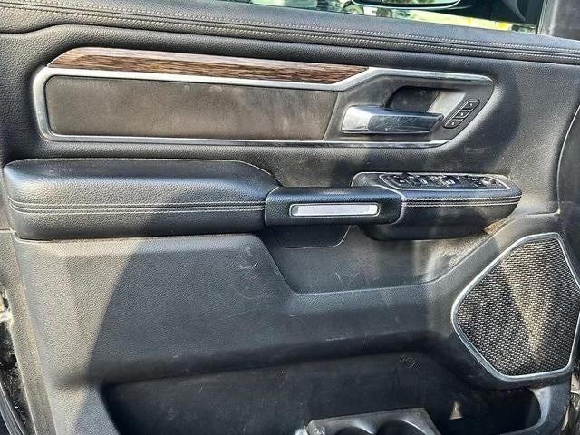 2019 RAM 1500 Laramie 4x4 Crew Cab 5'7" Box