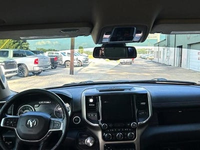 2019 RAM 1500 Laramie 4x4 Crew Cab 5'7" Box