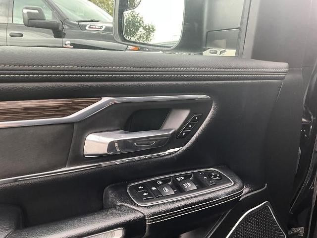 2019 RAM 1500 Laramie 4x4 Crew Cab 5'7" Box