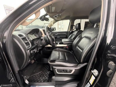 2019 RAM 1500 Laramie 4x4 Crew Cab 5'7" Box