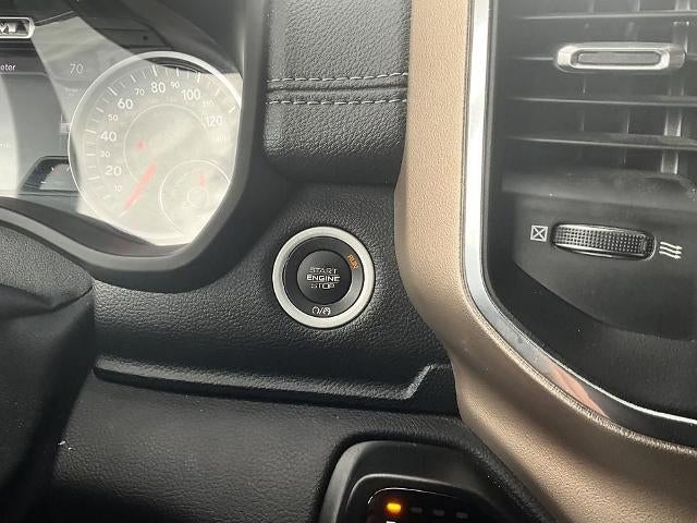 2019 RAM 1500 Laramie 4x4 Crew Cab 5'7" Box