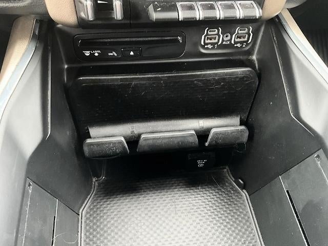 2019 RAM 1500 Laramie 4x4 Crew Cab 5'7" Box