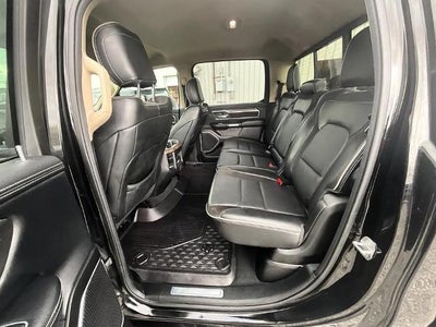 2019 RAM 1500 Laramie 4x4 Crew Cab 5'7" Box