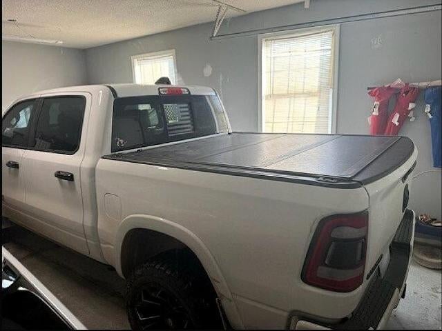 2020 RAM 1500 Laramie 4x4 Crew Cab 5'7" Box