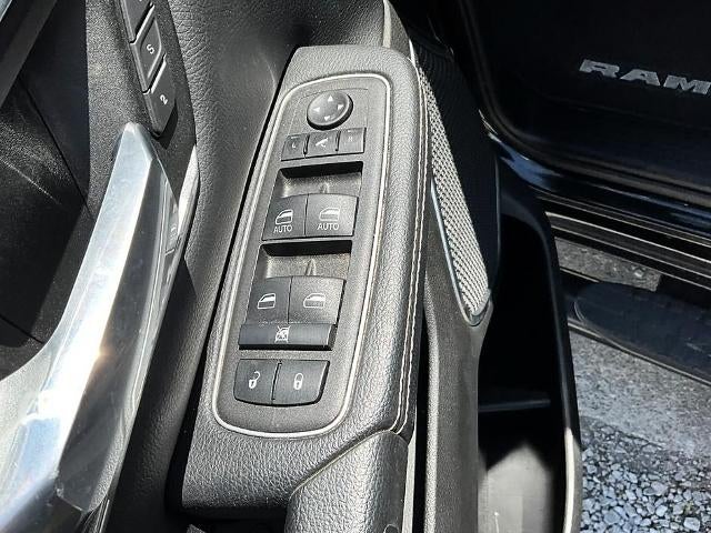2023 RAM 1500 Laramie 4x4 Crew Cab 5'7" Box