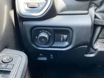 2023 RAM 1500 Laramie 4x4 Crew Cab 5'7" Box