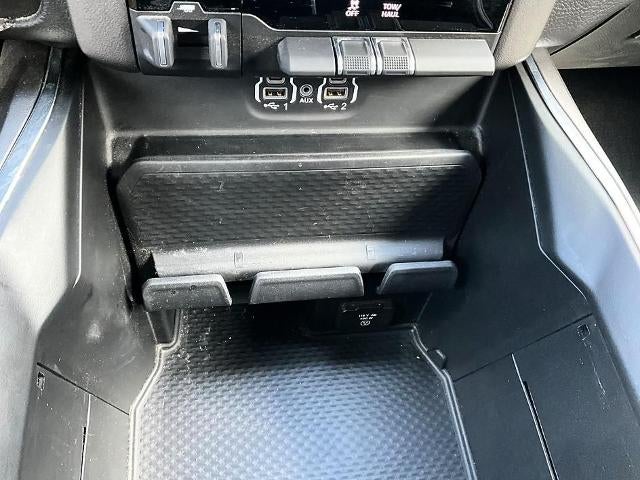 2023 RAM 1500 Laramie 4x4 Crew Cab 5'7" Box