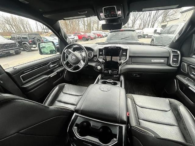 2022 RAM 1500 Laramie 4x4 Crew Cab 5'7" Box