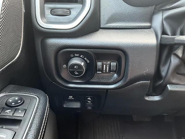 2022 RAM 1500 Laramie 4x4 Crew Cab 5'7" Box