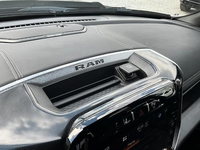 2022 RAM 1500 Laramie 4x4 Crew Cab 5'7" Box