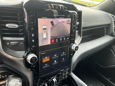 2022 RAM 1500 Laramie 4x4 Crew Cab 5'7" Box