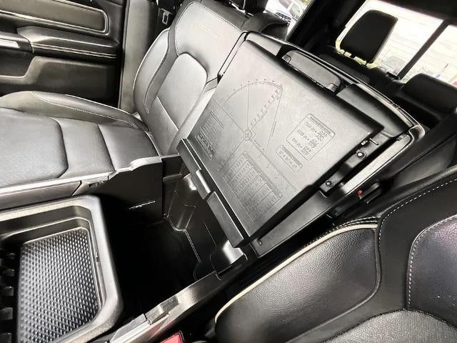 2022 RAM 1500 Laramie 4x4 Crew Cab 5'7" Box